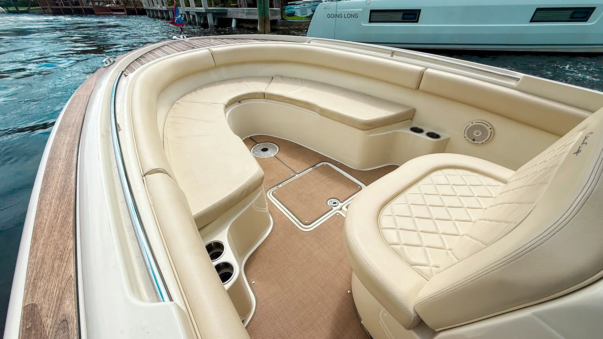 Chris Craft yacht features for a private Fort Lauderdale charter