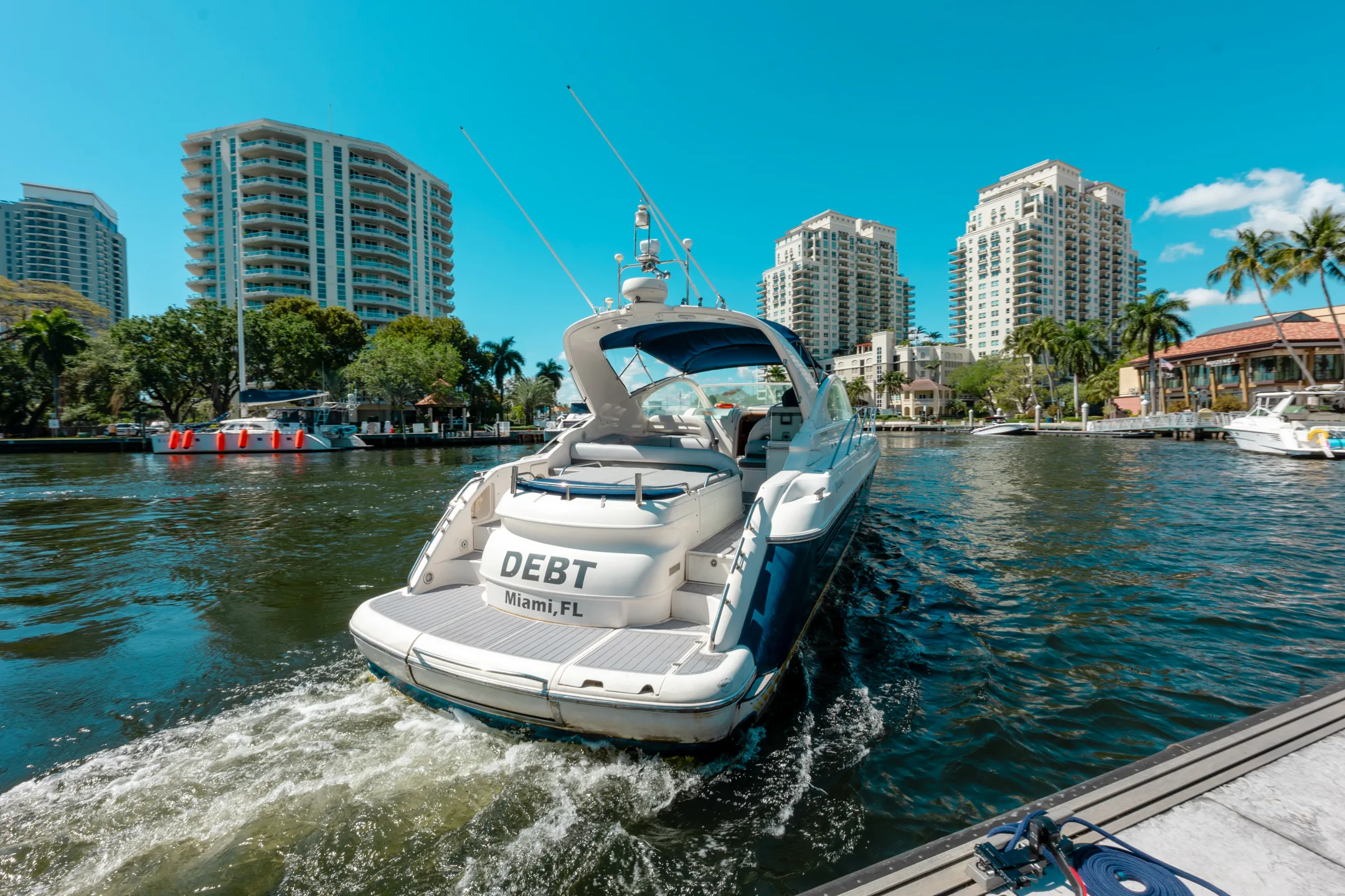 Fairline onboard areas for Fort Lauderdale charters