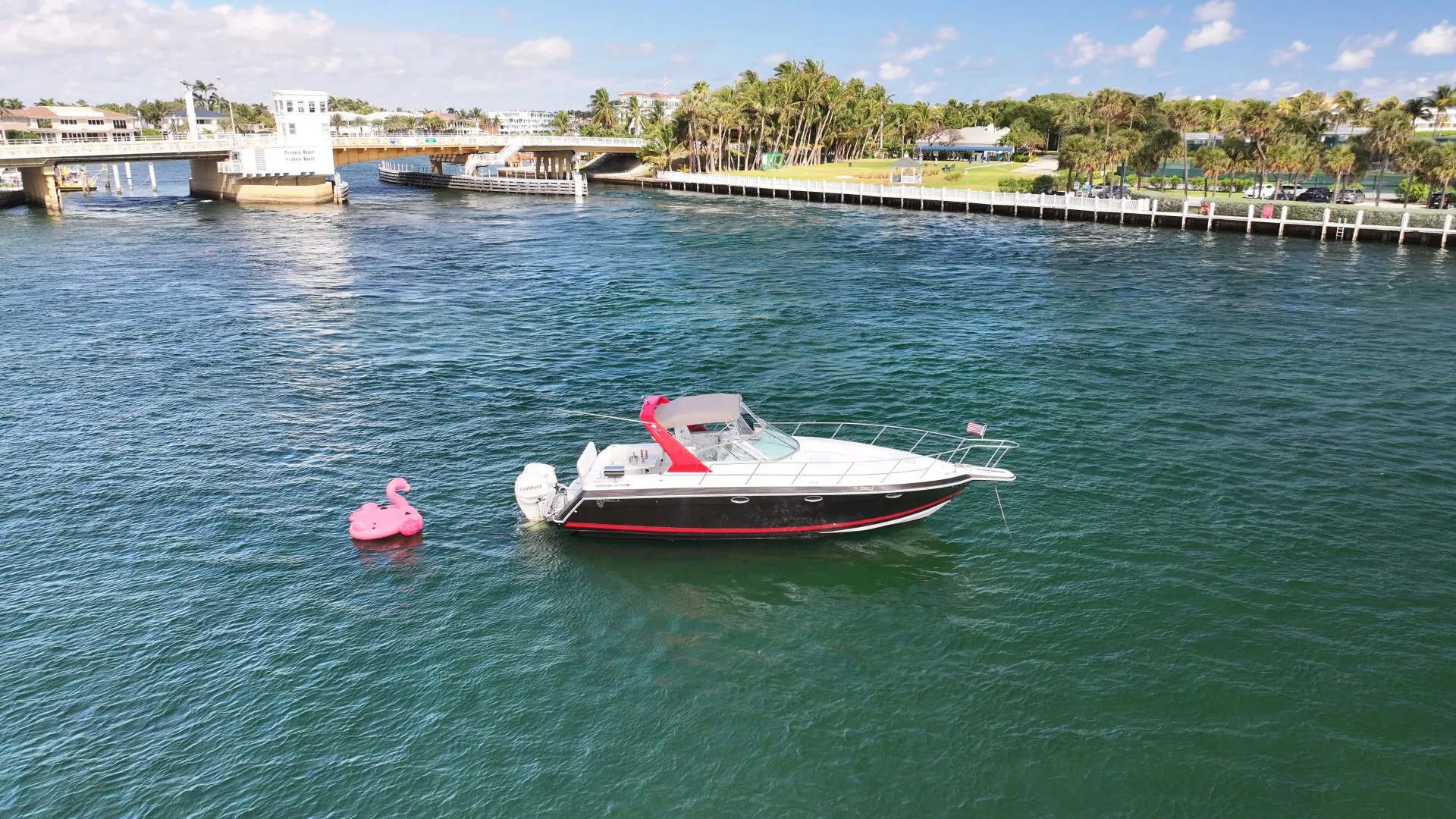 Formula vessel view for private charters in Fort Lauderdale