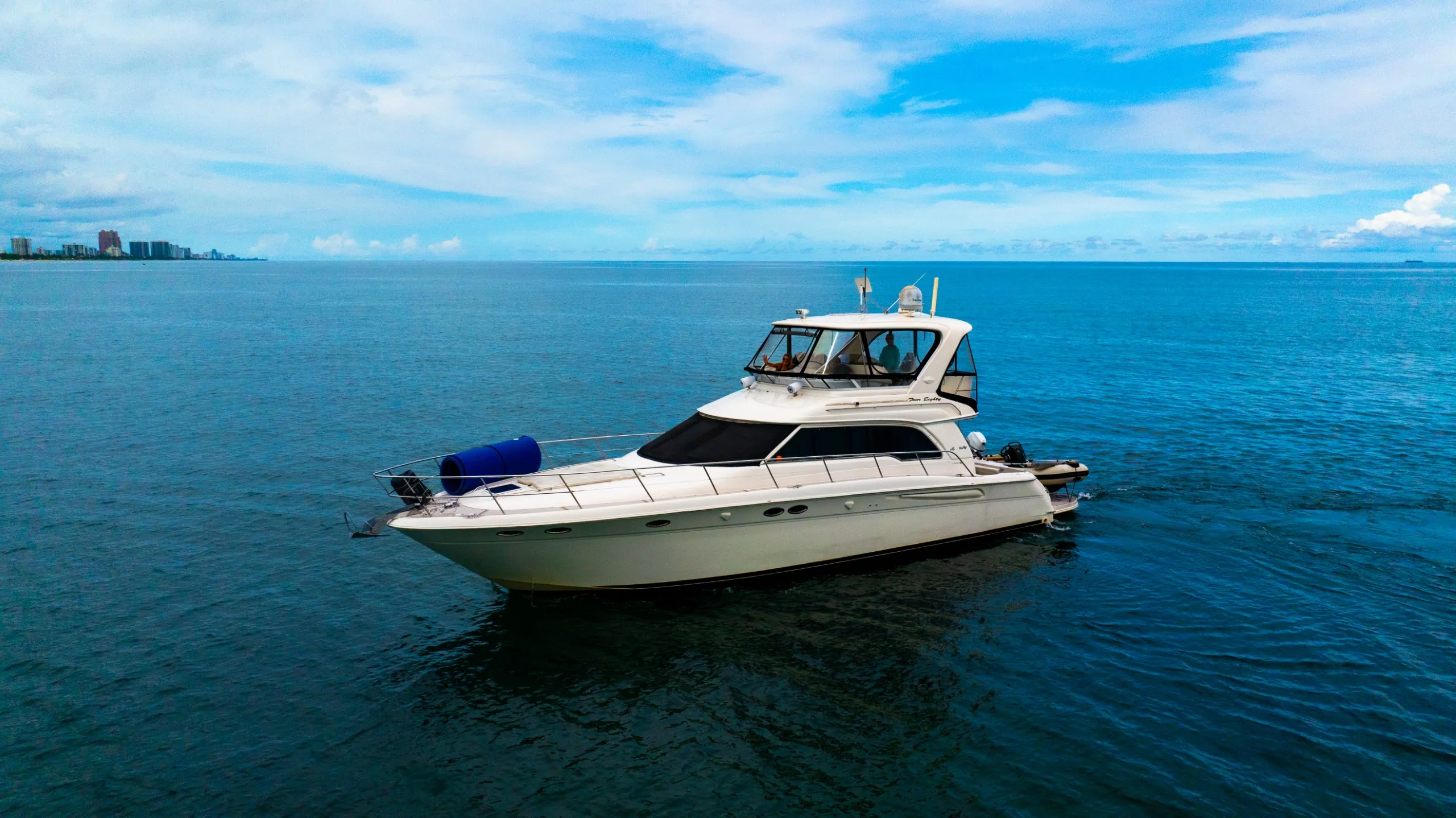 Sea Ray yacht