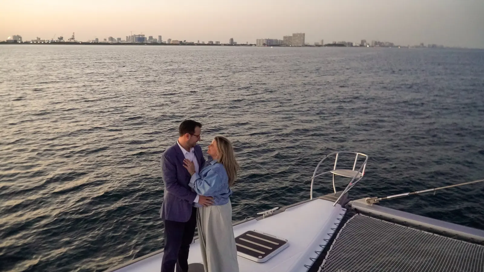 Private marriage proposal celebrated aboard a yacht