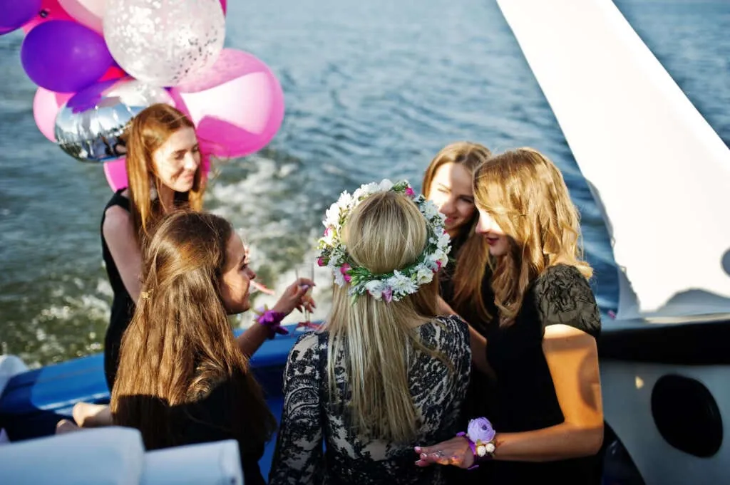 Bachelorette Party Boat Fort Lauderdale: The Complete 2026 Planning Guide