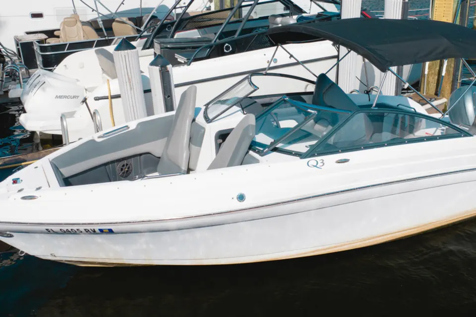 Rinker 260