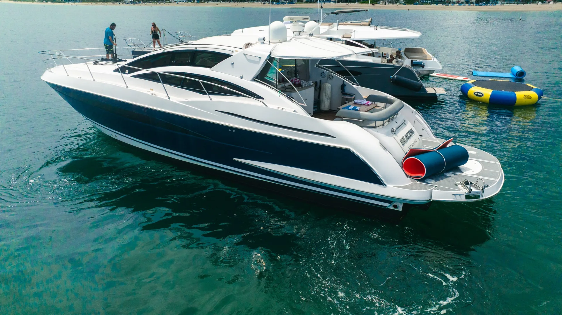 Savannah yacht rental on the Fort Lauderdale waterways