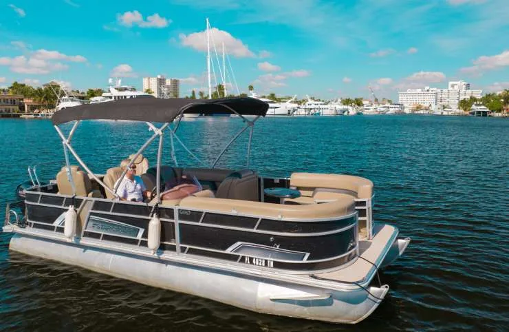 flamingoyachtcharters