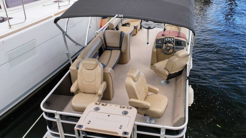 2560x1440_DJI_20241023153958_0092_D