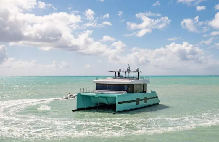 flamingoyachtcharters